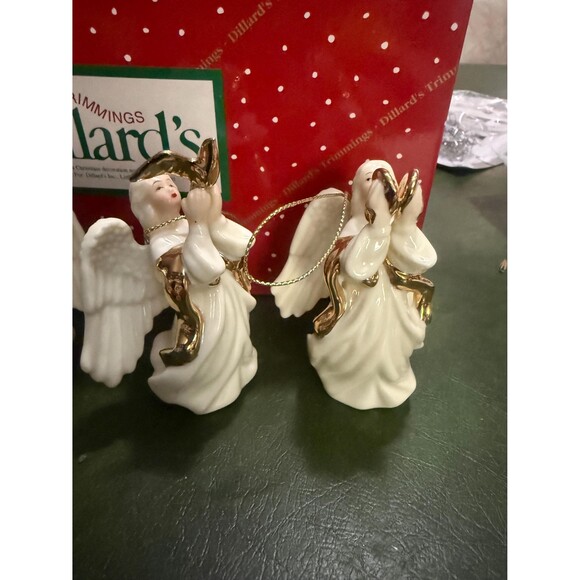 Vtg Y2K Dillard’s Trimmings Porcelain Musical Angel Ornament Set of 4 Christmas - Picture 4 of 6